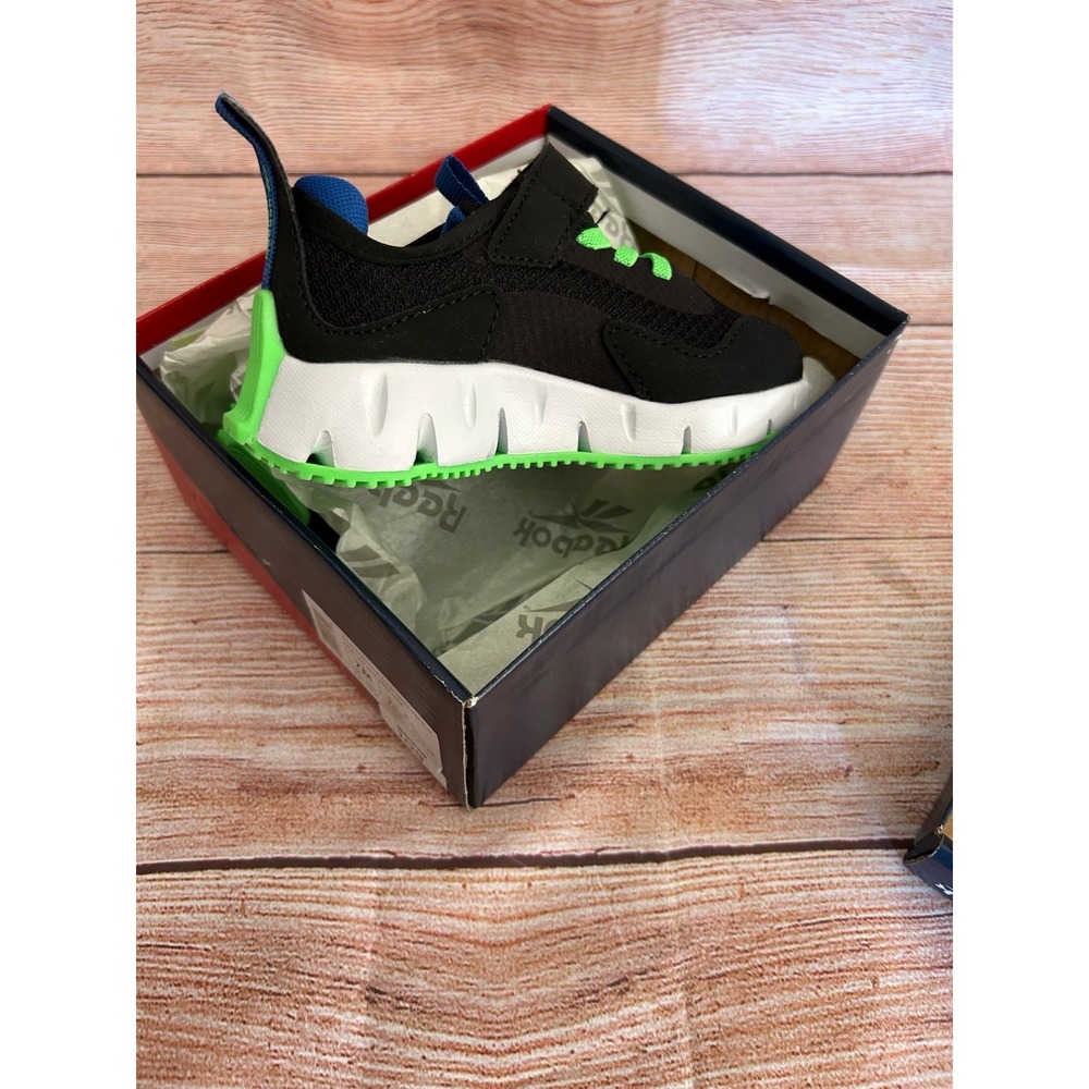 Boys Reebok - Picture 5 of 6